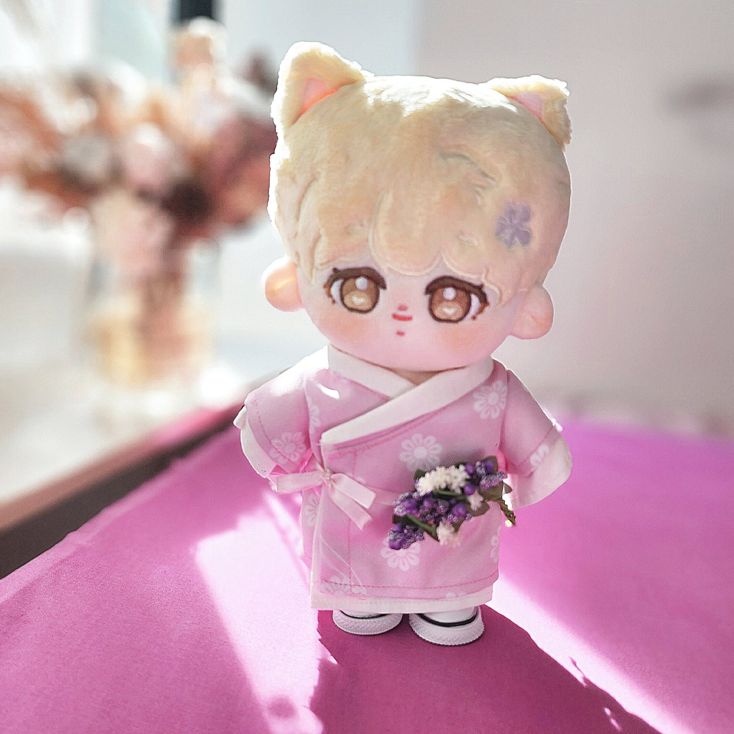 Jimin Pink hanbok doll + Pin
