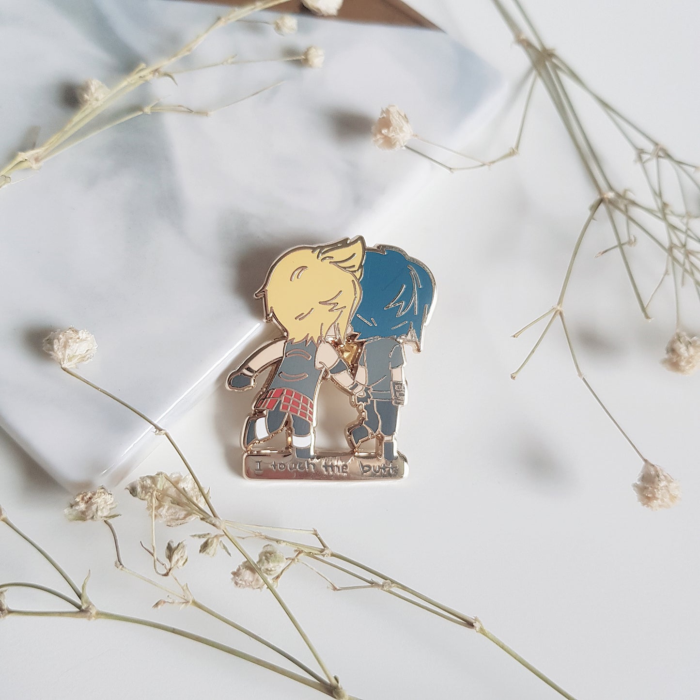 Prompto touches the butt FFXV Enamel Pin