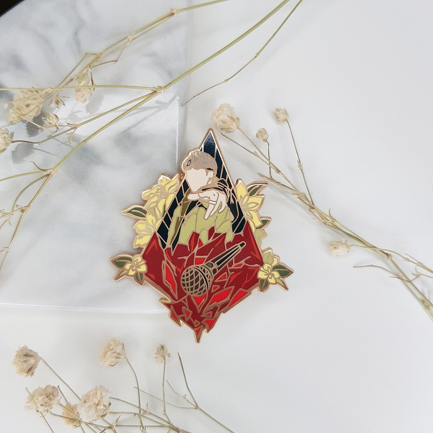 SUGA Shadow Pin